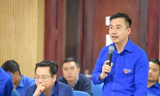 Xây dựng không gian đoàn kết số, phát triển lý luận về quản trị số, xã hội số