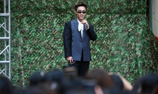 Tăng Phúc, Hải Đăng Doo ‘đốt cháy’ sân trường USSH trong ngày mở màn 'Sao nhập ngũ Unitour 2025'