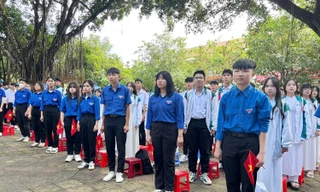 Không khí khai giảng năm học mới tại trường THPT Nguyễn Trãi, Quảng Ngãi