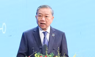 Tổng Bí thư Tô Lâm căn dặn học sinh, sinh viên nuôi dưỡng khát vọng lớn lao