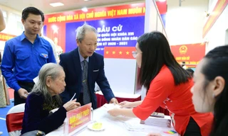 Chủ tịch Trung ương Hội Sinh viên Việt Nam bỏ phiếu tại Hà Nội