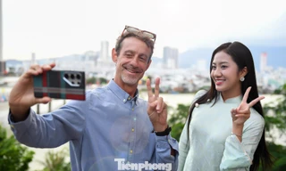 Hoa hậu Hà Trúc Linh 'check-in' điểm du lịch nổi tiếng Khánh Hòa 