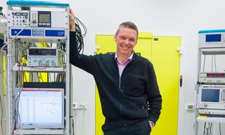 Giáo sư Nga làm Viện trưởng danh dự Viện Công nghệ Lượng tử, ĐHQG Hà Nội