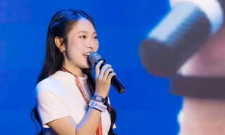MC Khánh Vy: Khi giá trị cộng đồng lớn hơn danh xưng cá nhân