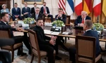 Tổng thống Ukraine Volodymir Zelensky và các nhà lãnh đạo châu Âu khác trong cuộc gặp Tổng thống Mỹ Donald Trump tại Nhà Trắng ngày 18/8. (Ảnh: NYT)