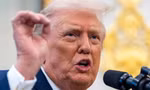 Tổng thống Mỹ Trump tuyên bố phong tỏa các tàu chở dầu ra, vào Venezuela