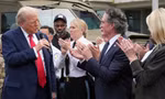 Sa thải nhiều chuyên gia tình báo có thể gây khó khăn cho ông Trump