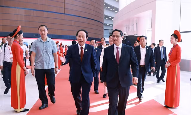 Thủ tướng Phạm Minh Chính dự Đại hội Đảng bộ thành phố Hải Phòng