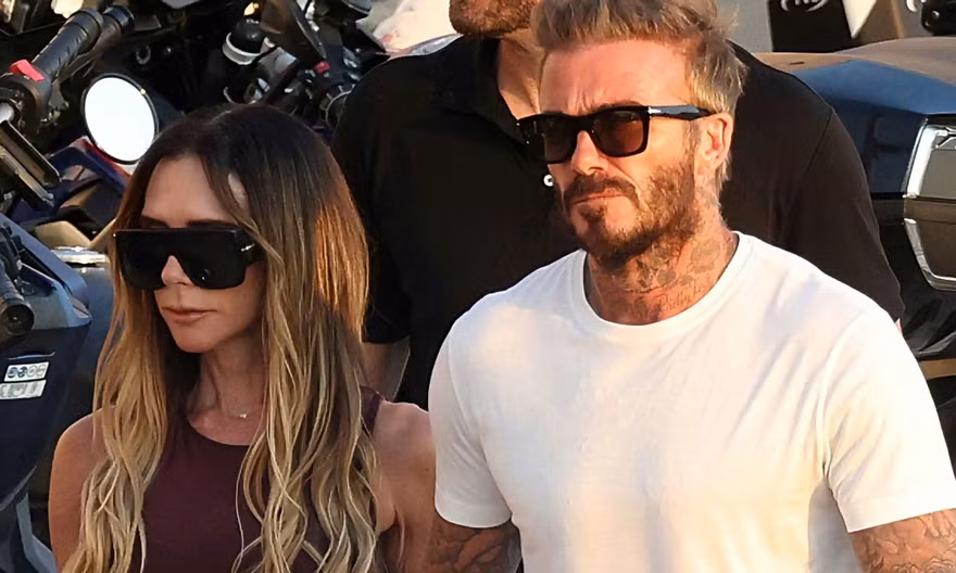 David Beckham ở cách con trai Brooklyn 5 phút đi bộ nhưng không gặp mặt