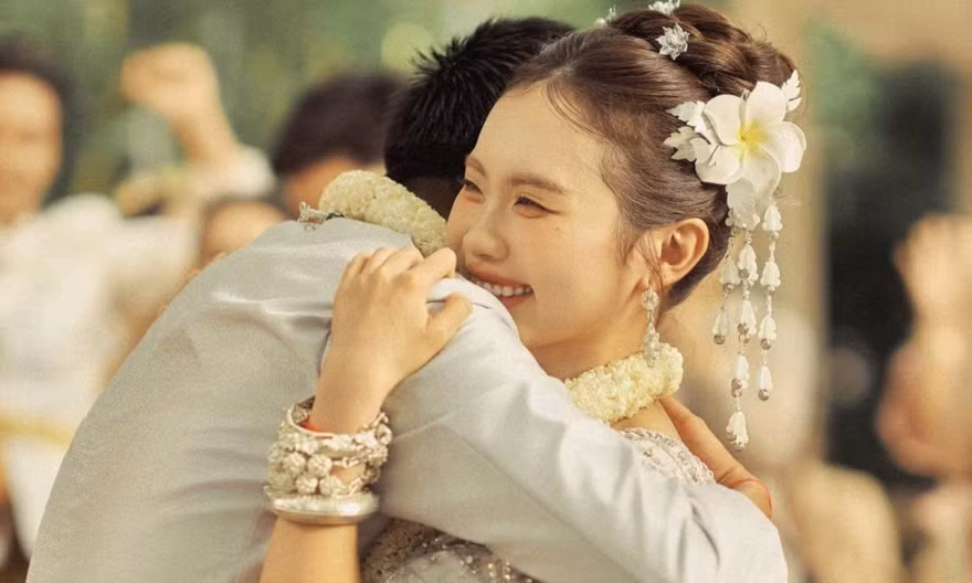 Hơn một triệu người xem đám cưới Phương Mỹ Chi