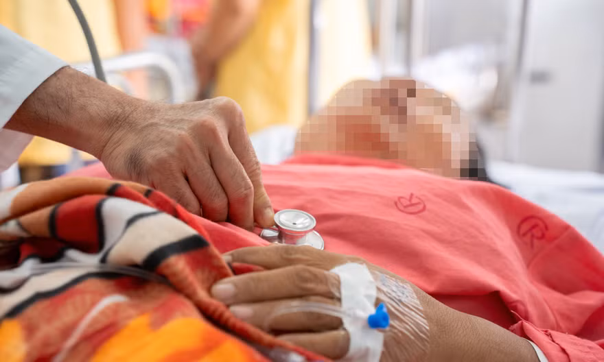 Sức khỏe người vợ trong vụ bị nhánh cây rơi trên đường làm chồng tử vong 