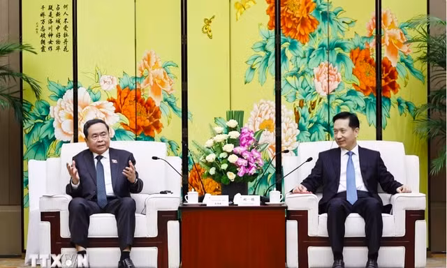 Chủ tịch Quốc hội đề nghị tỉnh Thiểm Tây đẩy mạnh hợp tác với Hưng Yên