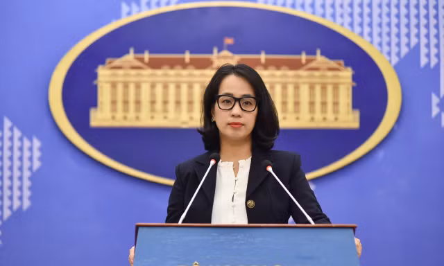 48 thuyền viên tàu Khôi Nguyên 18 đã trở về đất liền