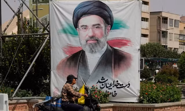 Lãnh tụ tối cao Iran tuyên bố Mỹ sẽ bị đẩy khỏi Trung Đông sau khi hứng đòn đau