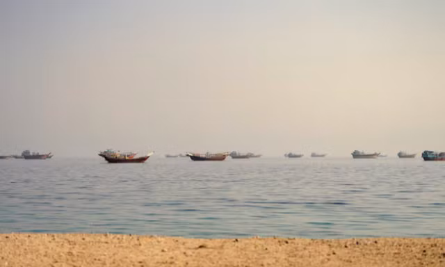 Mỹ và Iran âm thầm đàm phán lộ trình mở lại eo biển Hormuz