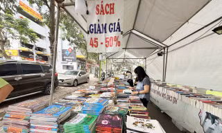 Vạch trần 'ma trận' sách lậu đội lốt hội chợ sách cũ