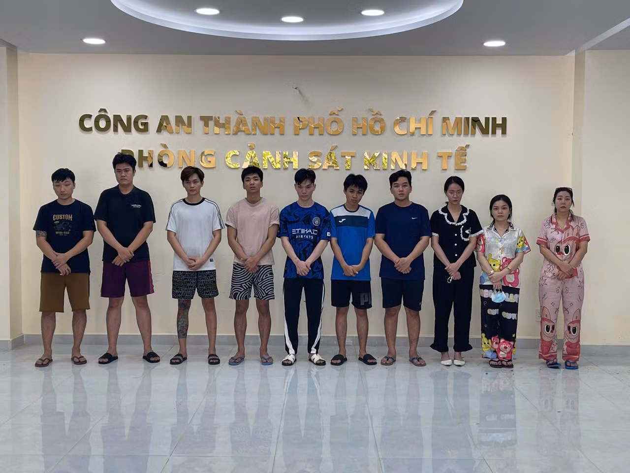 anh-1-khi-cuoi-90-house.jpg