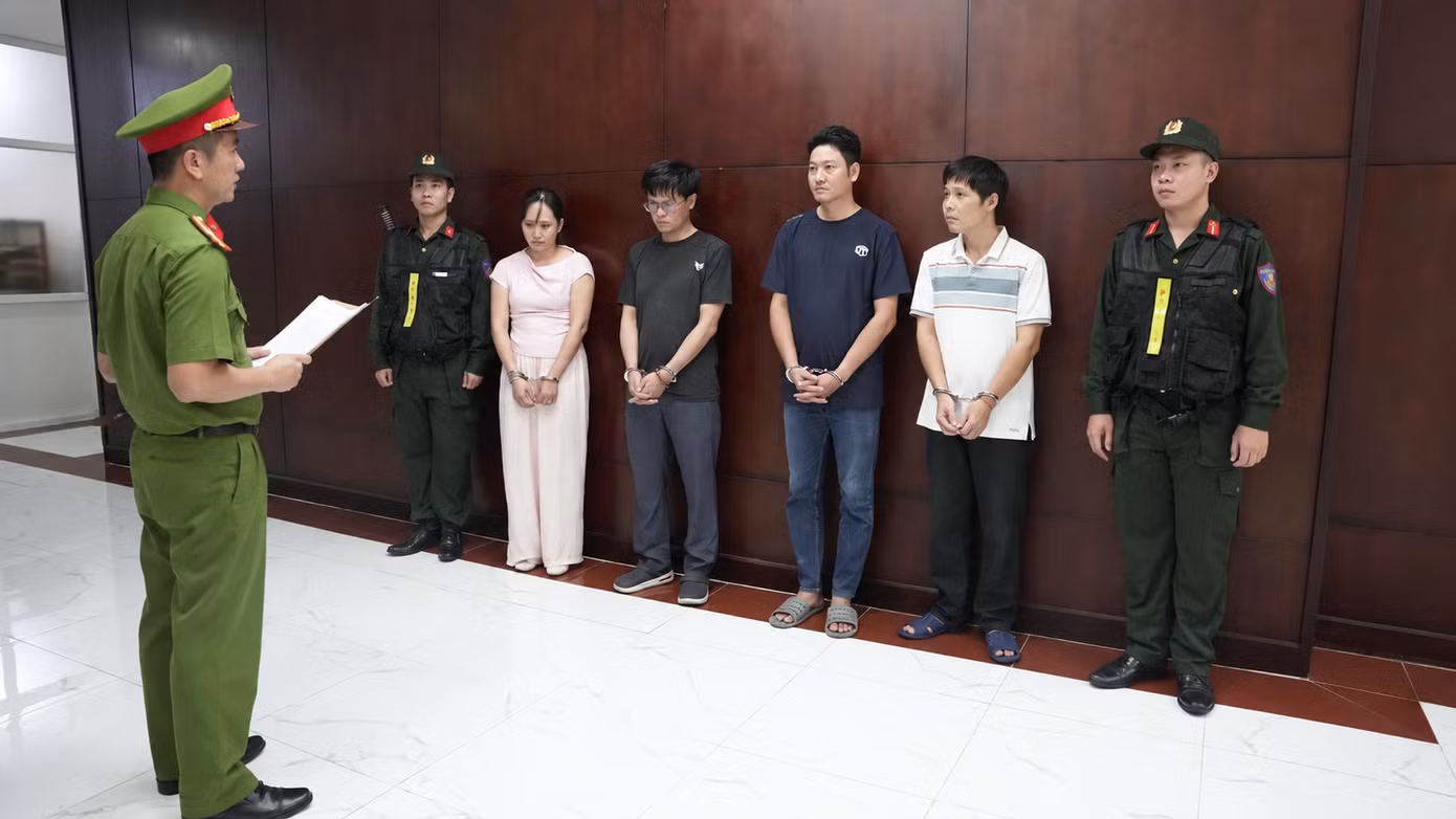 7-tong-dat-qd-thi-hanh-lenh.jpg
