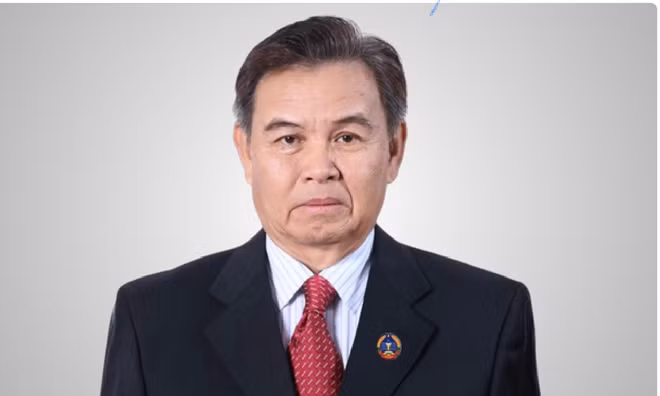 Việt Nam để tang đồng chí Saysomphone Phomvihane theo nghi thức Quốc tang trong hai ngày