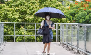 Miền Bắc hửng nắng trước khi đón mưa bão