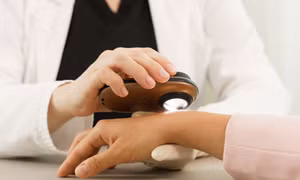 Ngứa dai dẳng, mất ngủ kéo dài có thể là dấu hiệu suy thận nặng