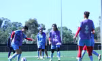 Tuyển nữ Việt Nam tập luyện dưới nắng nóng, hướng tới trận gặp Đài Bắc Trung Hoa