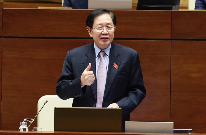 Bộ trưởng Lê Vĩnh Tân. 