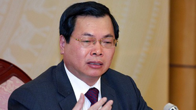 Ông Vũ Huy Hoàng cùng nhiều quan chức khác từng bị "xóa tư cách" 