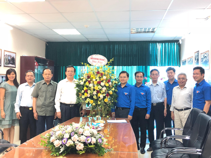 T.Ư Đoàn chúc mừng Hội cựu TNXP nhân kỷ niệm 69 năm ngày truyền thống lực lượng TNXP (15/7/1950 – 15/7/2019).