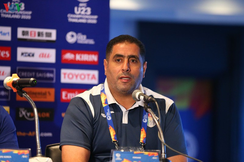 HLV Ahmed Abu Ismail của U23 Jordan.