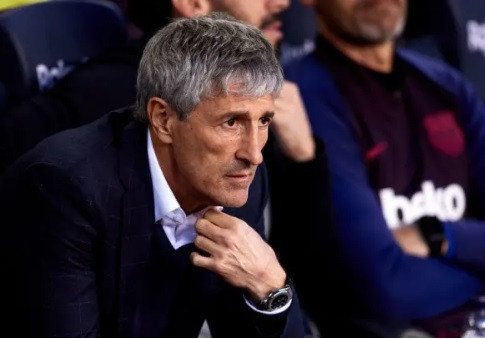 HLV Quique Setien của Barcelona.