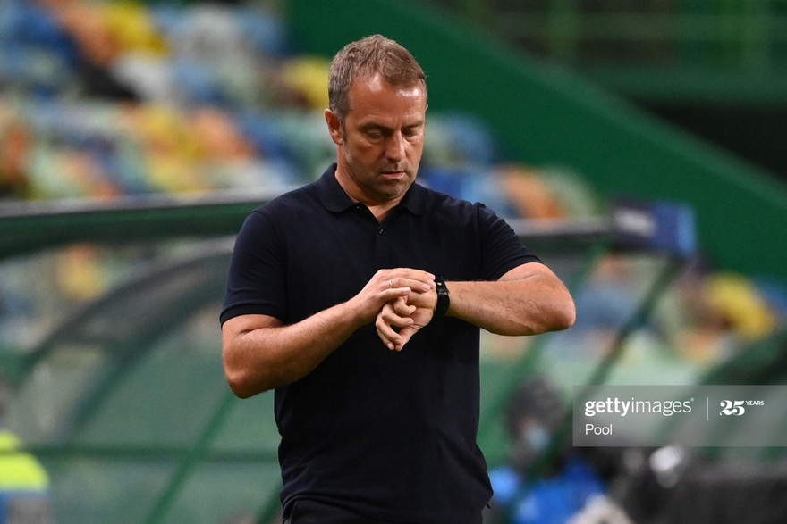 HLV Hansi Flick của Bayern Munich.