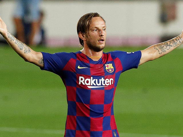 Ivan Rakitic đã trở lại khoác áo Sevilla.