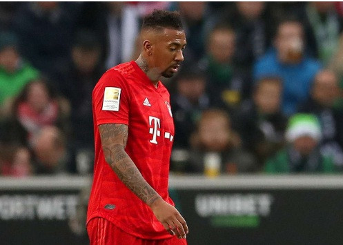 Jerome Boateng bị phạt tiền vì tự ý rời khỏi nơi cách ly.