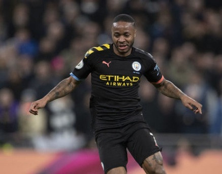 Raheem Sterling không có ý định tháo chạy khỏi Man City.