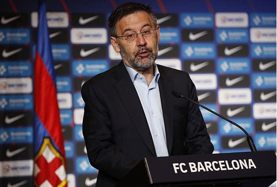 Chủ tịch Josep Maria Bartomeu của Barcelona.