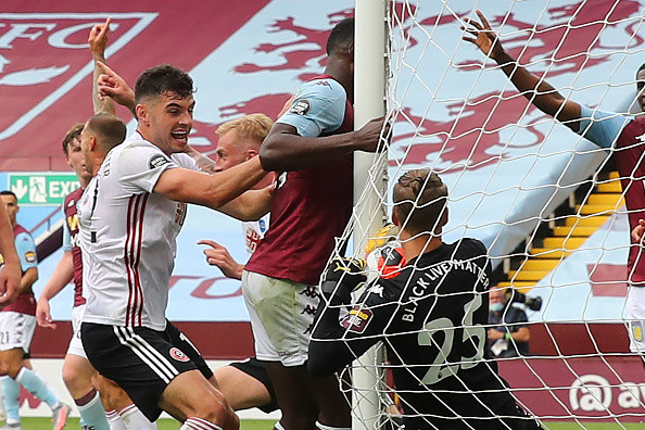 Tình huống lẽ ra Sheffield United phải được công nhận bàn thắng trong trận đấu với Aston Villa.