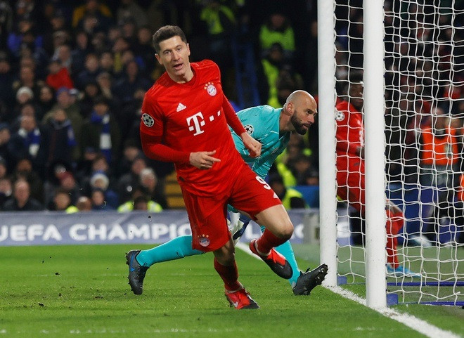 Robert Lewandowski đã có 13 bàn tại Champions League mùa này.