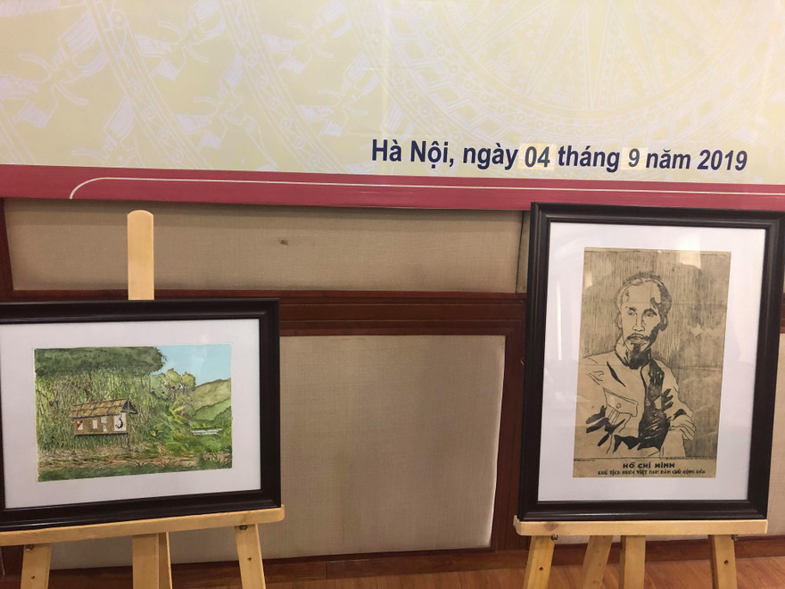Bức chân dung Chủ tịch Hồ Chí Minh bằng chất liệu giấy dó được vẽ cách đây hơn 70 năm.