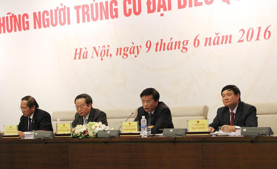 Các đại biểu tại buổi họp báo chiều 9/6