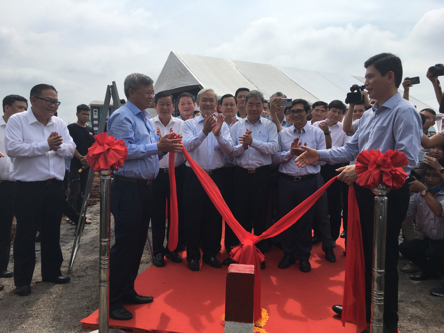 Nghi thức bàn giao mốc lộ giới xây dựng sân bay Long Thành 