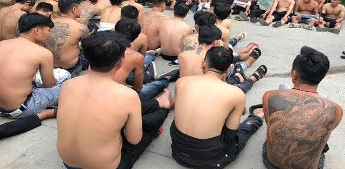 Tạm giữ hình sự 44 đối tương trong vụ 2 băng giang hồ dàn trận hỗn chiến