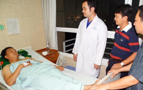 Thượng úy công an bị đâm trọng thương