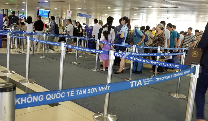 Mỗi khi có hãng hàng không mới ra đời, nhân lực hàng không lại "nóng" khi các hãng dùng lương để lôi kéo nhân lực của nhau.