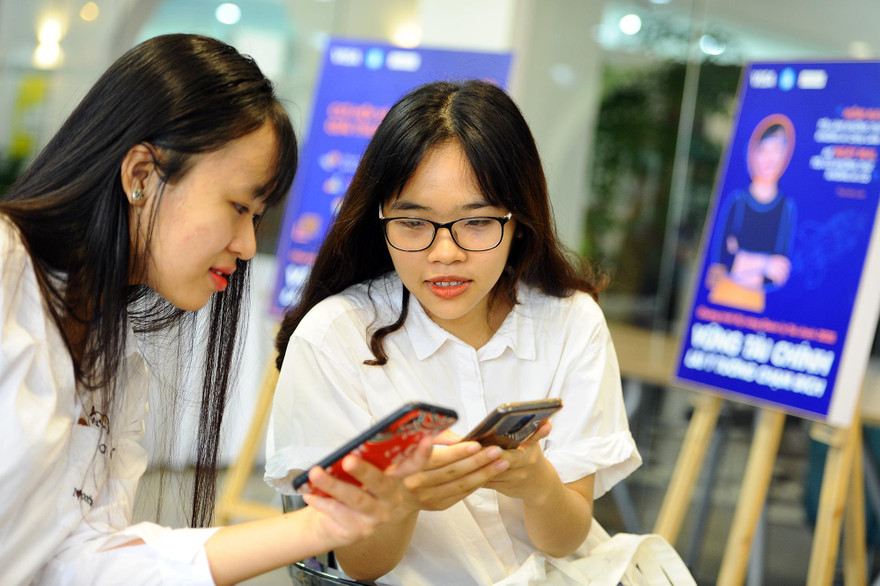 Các bạn sinh viên tham gia chương trình khởi động Kỹ năng Quản lý tài chính năm 2020. Ảnh: Dương Triều