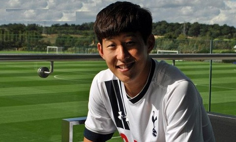 Son Heung-min bị cấm đi xe màu đỏ. 