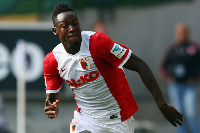 Baba Rahman đã bay tới London để kiểm tra sức khỏe.