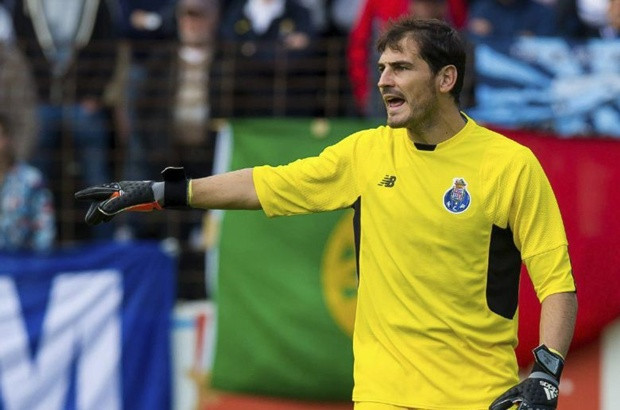 Casillas chính thức trở thành cầu thủ ra sân nhiều nhất ở Champions League.