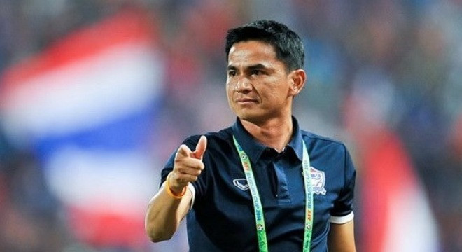 Kiatisak bay gấp sang Singapore.