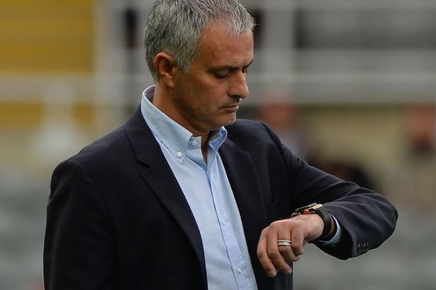 Mourinho sẵn sàng trao cơ hội cho các tài năng trẻ nếu các trụ cột tiếp tục sa sút.